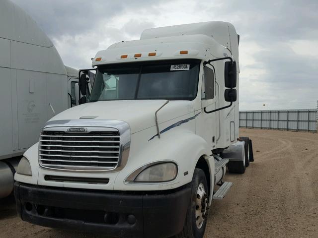 1FUJA6CV16LV97445 - 2006 FREIGHTLINER CONVENTION WHITE photo 2