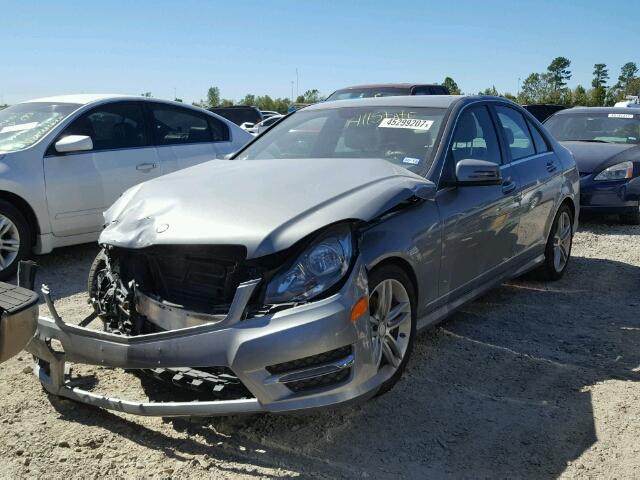 WDDGF4HB6DR298930 - 2013 MERCEDES-BENZ C 250 GRAY photo 2