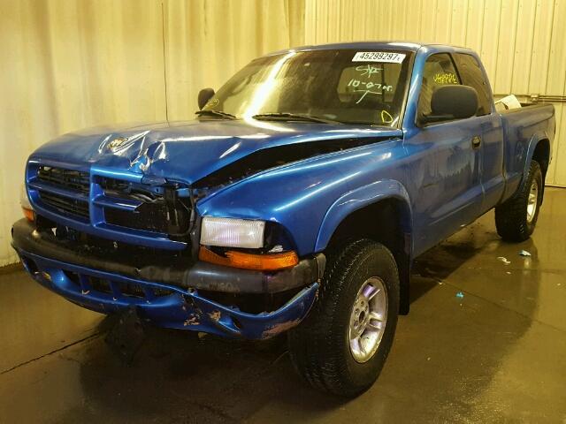 1B7GG22N0YS581496 - 2000 DODGE DAKOTA BLUE photo 2