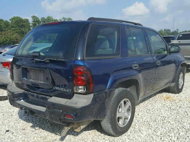 1GNDS13S342234696 - 2004 CHEVROLET TRAILBLAZE BLUE photo 4