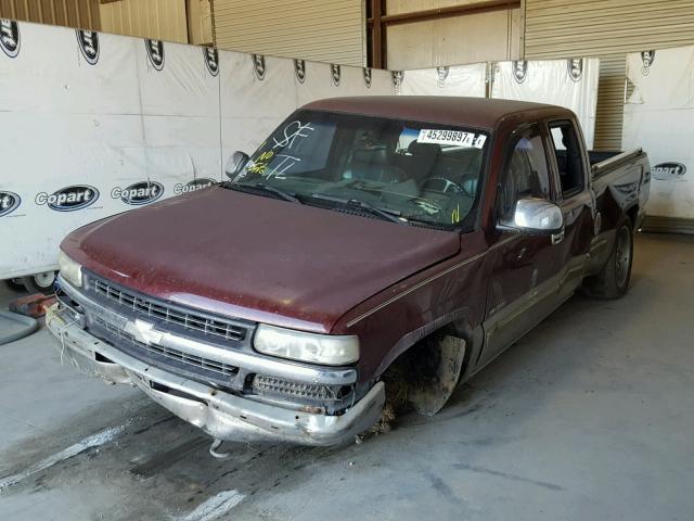 1GCEC19T4YZ279492 - 2000 CHEVROLET SILVERADO MAROON photo 2