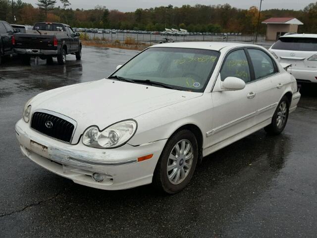 KMHWF35H34A955427 - 2004 HYUNDAI SONATA GLS WHITE photo 2