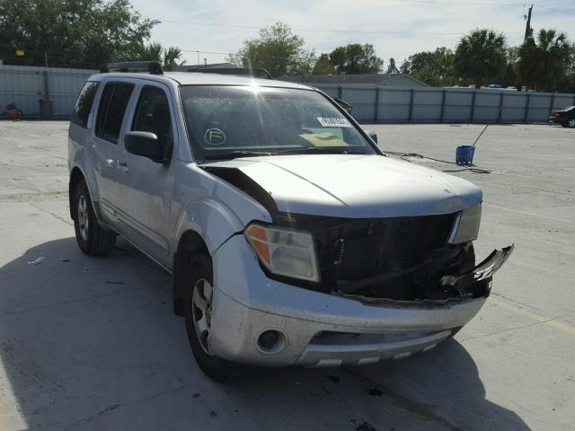 5N1AR18U27C630579 - 2007 NISSAN PATHFINDER SILVER photo 1