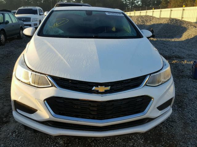 1G1BC5SM8H7101134 - 2017 CHEVROLET CRUZE LS WHITE photo 9