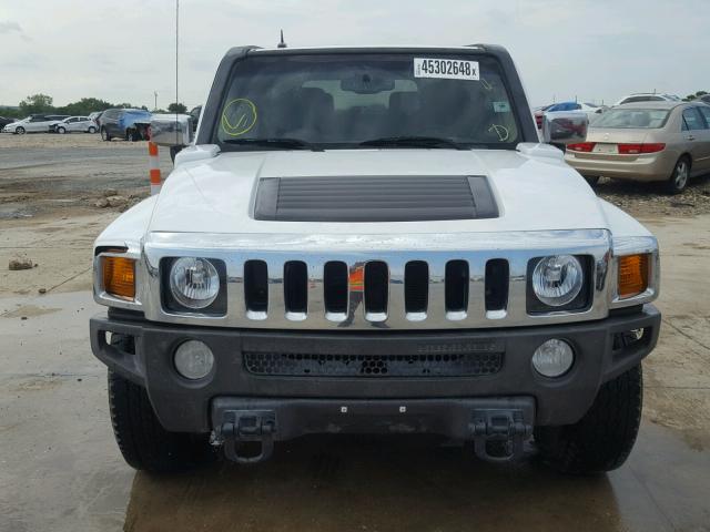 5GTEN13EX88172563 - 2008 HUMMER H3 Biały zdjęcie 9