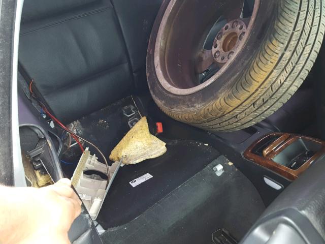 WBAWC33507PD05011 - 2007 BMW 328 XI SILVER photo 6