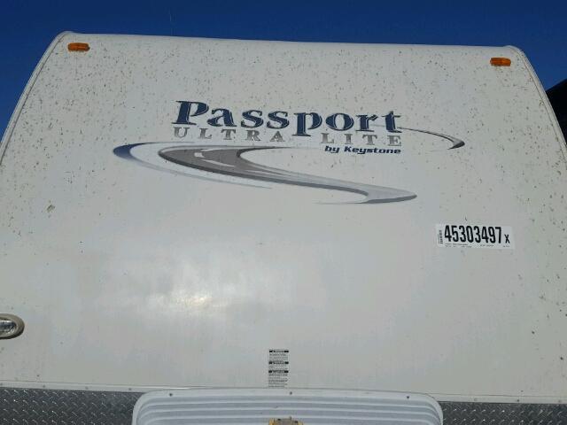 4YDT2902496411017 - 2009 KEYSTONE PASSPORT WHITE photo 8