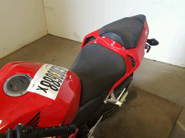 MLHPC4465H5400076 - 2017 HONDA CBR500 R RED photo 6