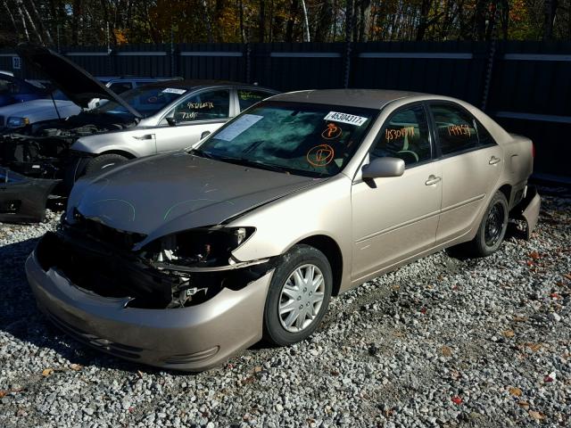 4T1BE32K84U818385 - 2004 TOYOTA CAMRY LE GOLD photo 2