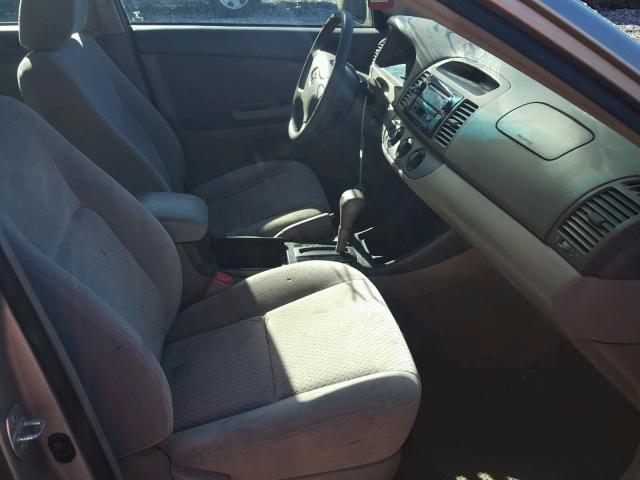 4T1BE32K84U818385 - 2004 TOYOTA CAMRY LE ოქროსფერი ფოტო 5