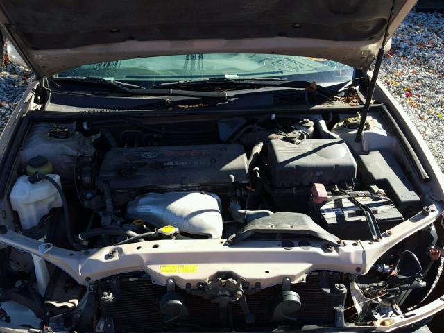 4T1BE32K84U818385 - 2004 TOYOTA CAMRY LE ოქროსფერი ფოტო 7