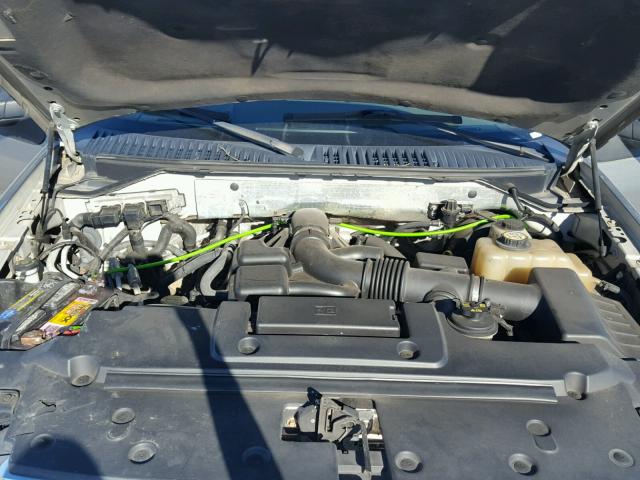 1FMFU16528LA24670 - 2008 FORD EXPEDITION SILVER photo 7