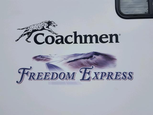 5ZT2FENB3BA004148 - 2011 COACH FREEDOM WHITE photo 9