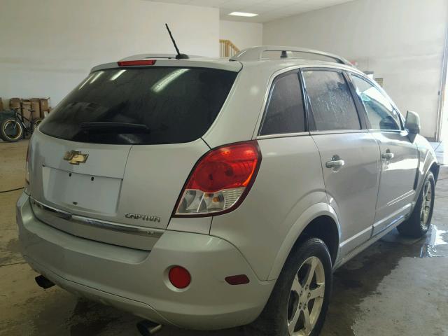 3GNAL3E54CS651900 - 2012 CHEVROLET CAPTIVA SP SILVER photo 4