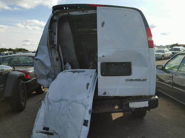 1GCHG35U161232539 - 2006 CHEVROLET EXPRESS G3 WHITE photo 9