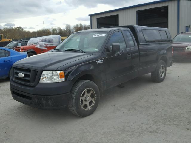 1FTRF12207NA75241 - 2007 FORD F150 BLACK photo 2