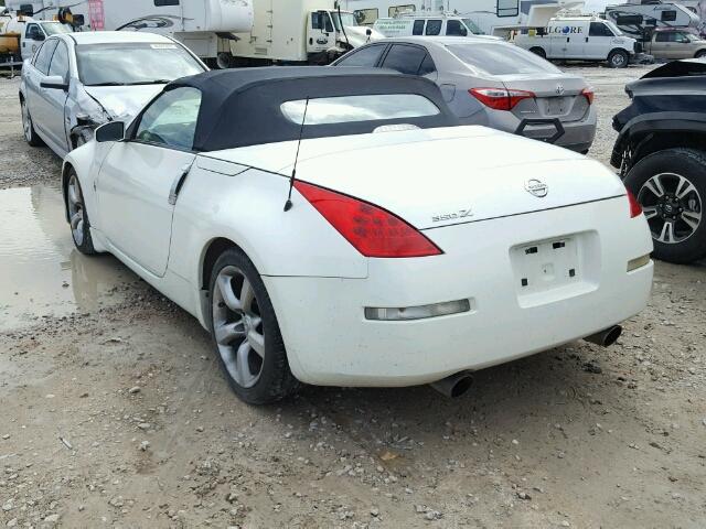 JN1AZ36A66M480707 - 2006 NISSAN 350Z ROADS WHITE photo 3