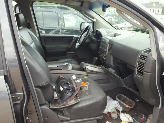 5N1AA08B36N722285 - 2006 NISSAN ARMADA SE GRAY photo 5