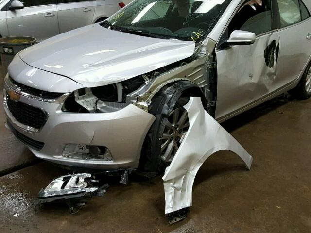 1G11E5SA4GF134163 - 2016 CHEVROLET MALIBU LIM Արծաթագույն լուսանկար 9