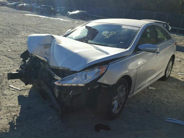 5NPEB4AC7EH867700 - 2014 HYUNDAI SONATA GLS SILVER photo 2