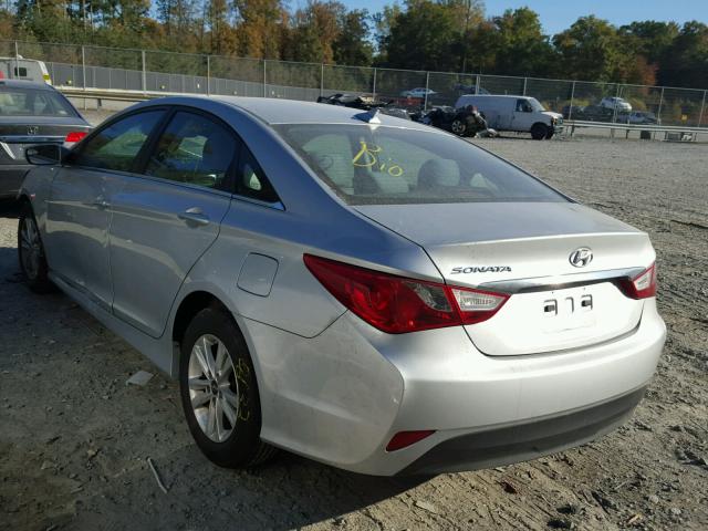 5NPEB4AC7EH867700 - 2014 HYUNDAI SONATA GLS SILVER photo 3