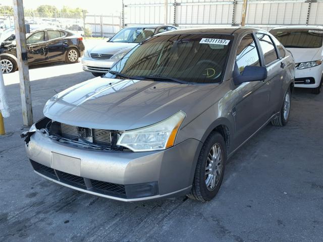 1FAHP35N18W159516 - 2008 FORD FOCUS SE SILVER photo 2