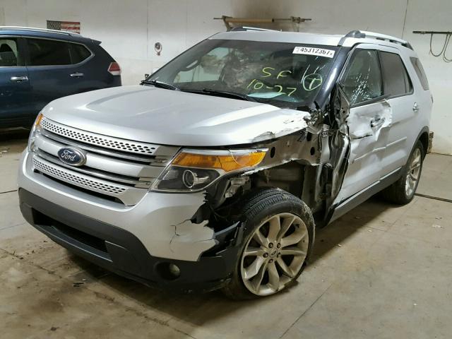 1FMHK8F80BGA82567 - 2011 FORD EXPLORER SILVER photo 2