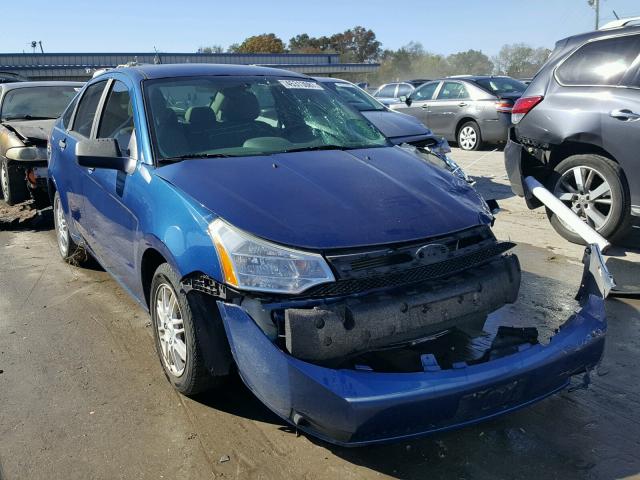 1FAHP35N69W229867 - 2009 FORD FOCUS BLUE photo 1