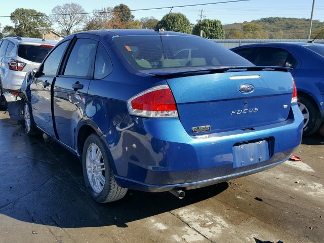 1FAHP35N69W229867 - 2009 FORD FOCUS BLUE photo 3