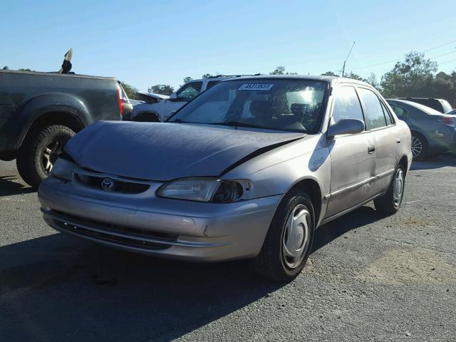 2T1BR18E3WC077898 - 1998 TOYOTA COROLLA TAN photo 2