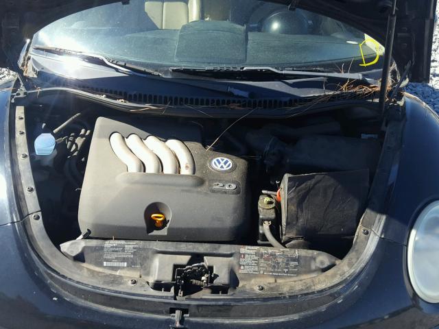 3VWBB21C72M400383 - 2002 VOLKSWAGEN NEW BEETLE შავი ფოტო 7