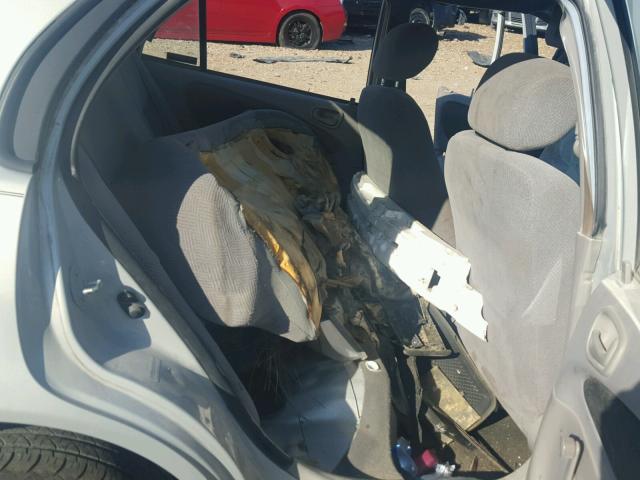 1Y1SK5289YZ409121 - 2000 CHEVROLET GEO PRIZM 银色 照片 6