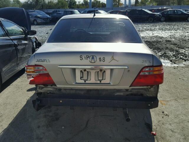 JH4KA96682C013181 - 2002 ACURA 3.5RL SILVER photo 9