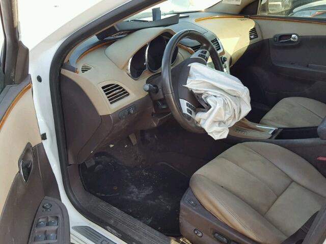 1G1ZF5E77CF304428 - 2012 CHEVROLET MALIBU 3LT თეთრი ფოტო 9