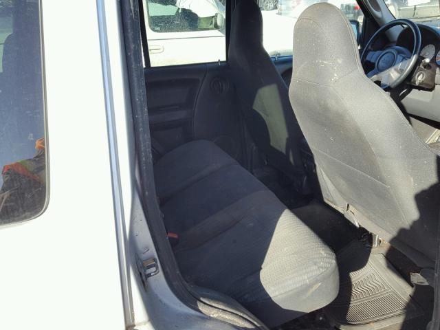 1J4GL48K63W638333 - 2003 JEEP LIBERTY SP SILVER photo 6