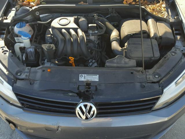 3VW1K7AJ7BM055847 - 2011 VOLKSWAGEN JETTA BASE GRAY photo 7