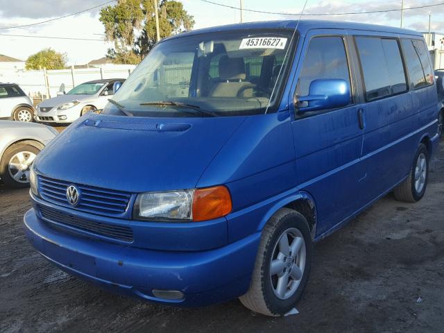 WV2KB47093H001820 - 2003 VOLKSWAGEN EUROVAN GL BLUE photo 2