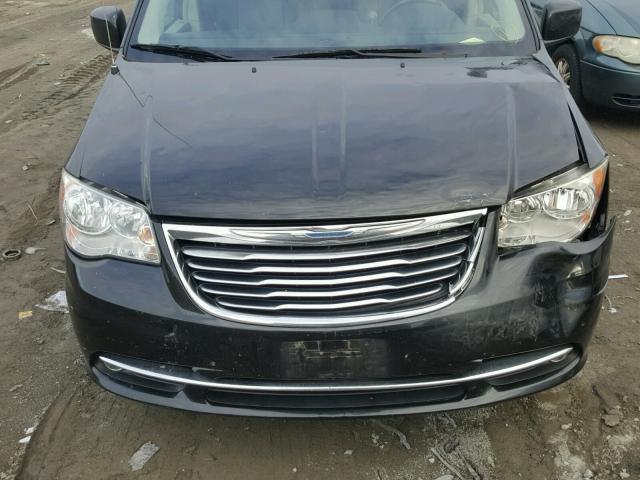 2C4RC1BG2CR313088 - 2012 CHRYSLER TOWN & COU BLACK photo 7