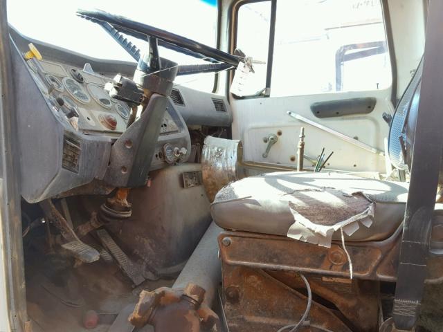 1FDZU90L1LVA22358 - 1990 FORD L-SERIES L WHITE photo 5