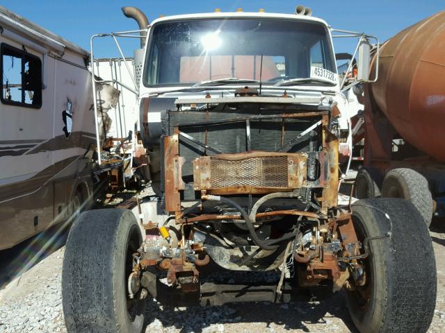 1FDZU90L1LVA22358 - 1990 FORD L-SERIES L WHITE photo 7