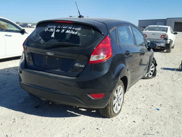 3FADP4EJ9DM203435 - 2013 FORD FIESTA SE GRAY photo 4