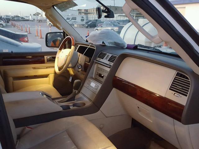 5LMFU27R64LJ07694 - 2004 LINCOLN NAVIGATOR WHITE photo 5