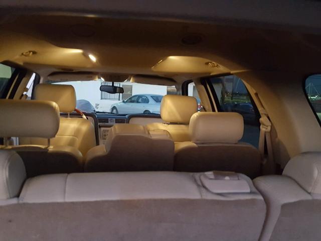 5LMFU27R64LJ07694 - 2004 LINCOLN NAVIGATOR 白色 照片 9