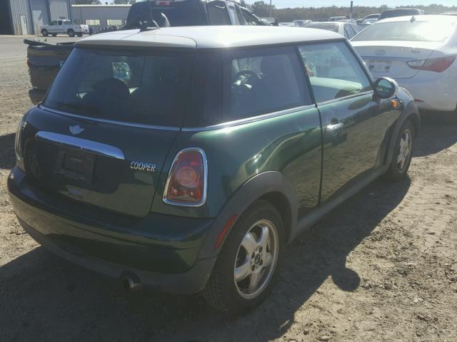 WMWMF33557TT52392 - 2007 MINI COOPER GREEN photo 4