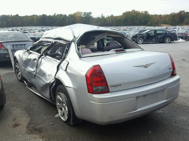 2C3LA43R27H873366 - 2007 CHRYSLER 300 SILVER photo 3