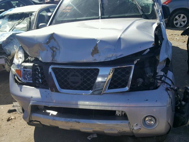 5N1AR18U97C610930 - 2007 NISSAN PATHFINDER SILVER photo 9