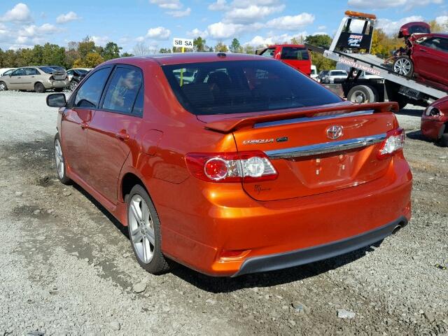 2T1BU4EE8DC073606 - 2013 TOYOTA COROLLA BA ORANGE photo 3