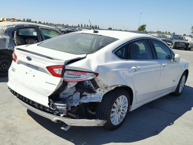 3FA6P0SU0ER357777 - 2014 FORD FUSION TIT WHITE photo 4