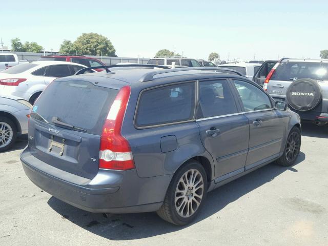 YV1MW682352067156 - 2005 VOLVO V50 T5 BLUE photo 4