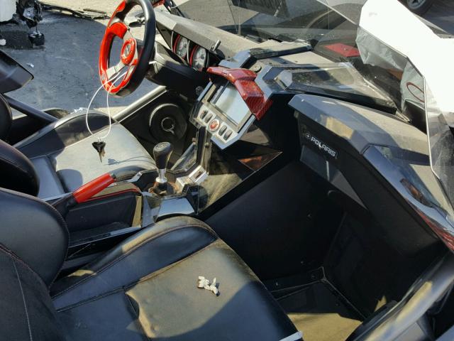 57XAASFAXG7114996 - 2016 POLARIS SLINGSHOT BLACK photo 5
